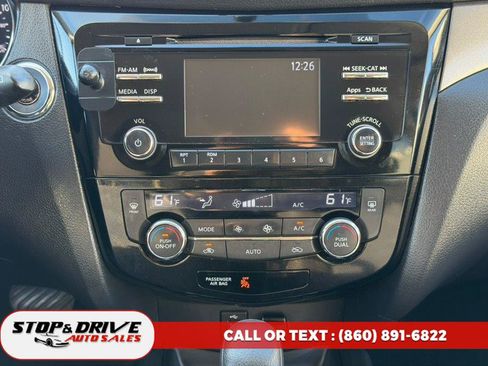 Used 2015 Nissan Rogue SV AWD/4WD image 11
