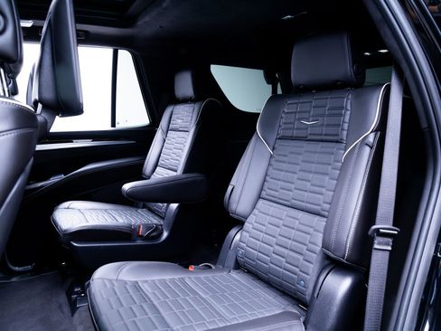 Used 2025 Cadillac Escalade Sport Platinum AWD/4WD image 21