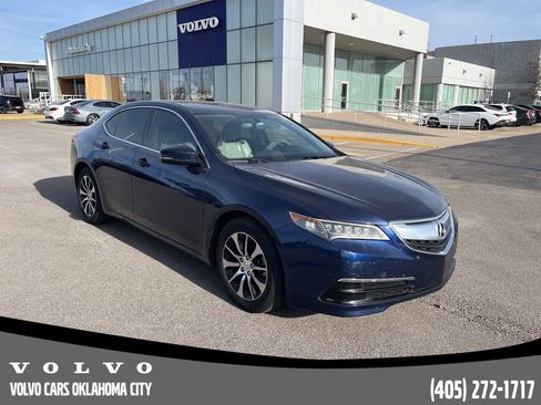 Used 2017 Acura TLX image 3