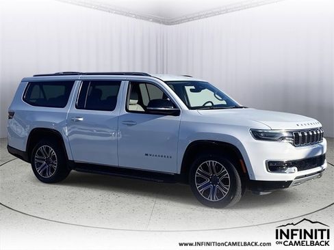 Used 2023 Jeep Wagoneer L Series II image 7