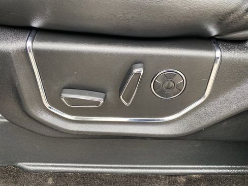 Used 2018 Ford Expedition Max Platinum image 29