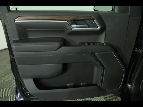 Used 2022 Chevrolet Silverado 1500 LT w/ Protection Package image 23