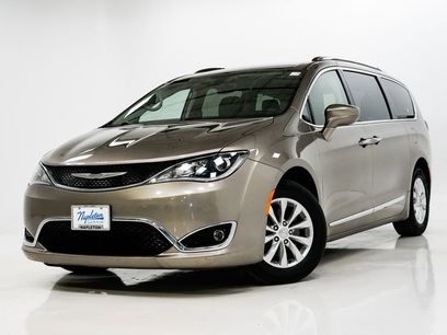 Used 2018 Chrysler Pacifica Touring-L