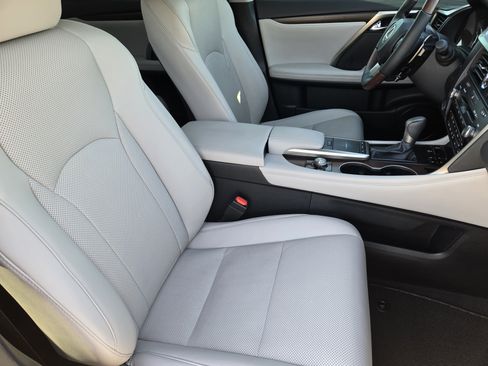 Used 2022 Lexus RX 350 FWD w/ Premium Package image 17
