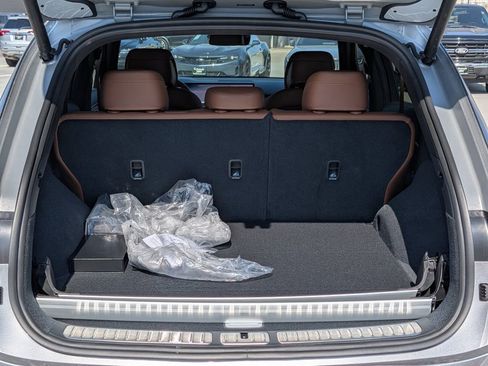 New 2026 Genesis GV70 2.5T Advanced image 30