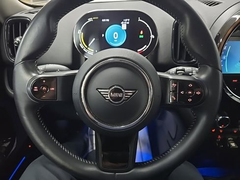 Used 2023 MINI Cooper Countryman SE w/ Storage Package image 19