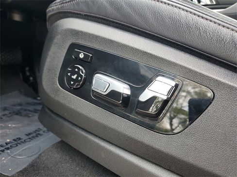 Used 2022 BMW X5 xDrive40i w/ Premium Package image 25