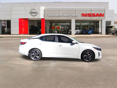 New 2025 Nissan Sentra SV w/ All-Weather Package image 2