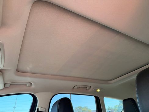 Used 2016 Ford Escape Titanium w/ Equipment Group 301A AWD/4WD image 7