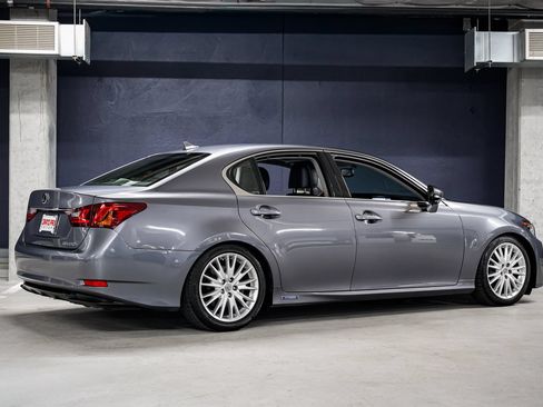 Used 2013 Lexus GS 450h w/ Luxury Pkg RWD image 3