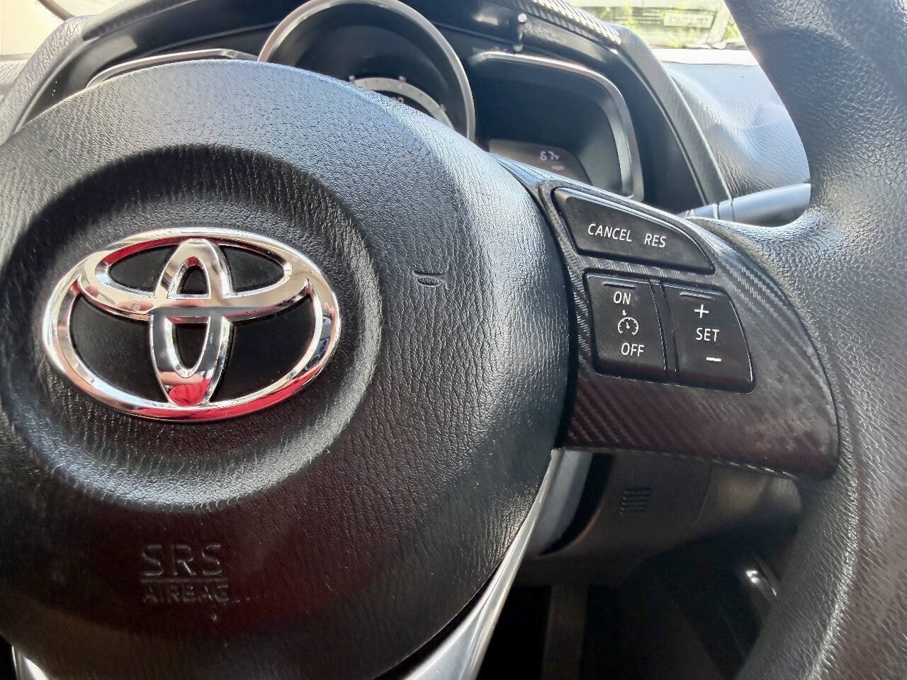 Used 2017 Toyota Yaris iA FWD image 30