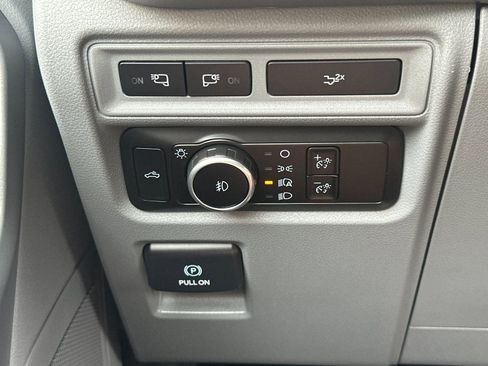 Used 2024 Ford F150 XLT w/ Equipment Group 302A MID RWD image 32