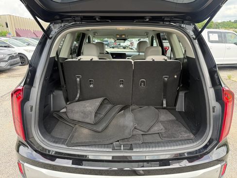 Used 2024 Kia Telluride S AWD/4WD image 5