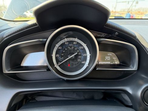 Used 2018 Toyota Yaris iA image 25