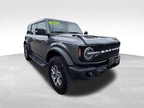 Used 2025 Ford Bronco Badlands AWD/4WD image 6