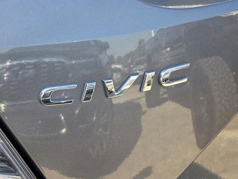 Used 2021 Honda Civic Sport Touring image 5