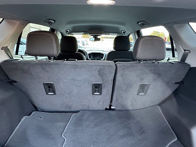 Used 2023 GMC Terrain SLE w/ Driver Convenience Package AWD/4WD image 19