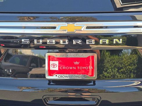 Used 2023 Chevrolet Suburban High Country w/ Max Trailering Package RWD image 14