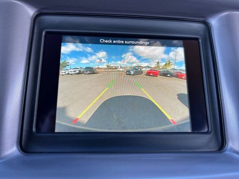 Used 2022 Dodge Charger SXT image 17