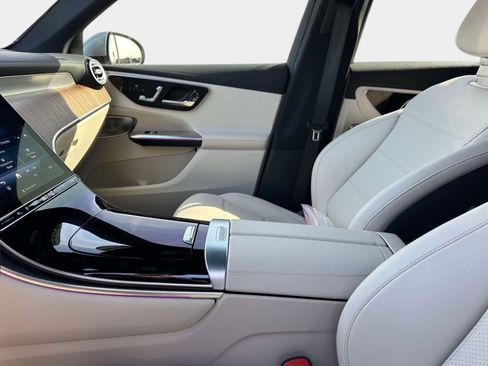 Certified 2025 Mercedes-Benz GLC 350e 4MATIC image 23