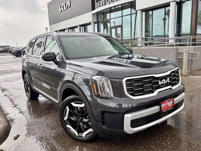 New 2025 Kia Telluride S