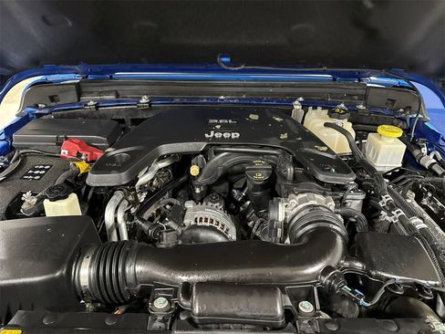 Used 2021 Jeep Gladiator Rubicon image 25