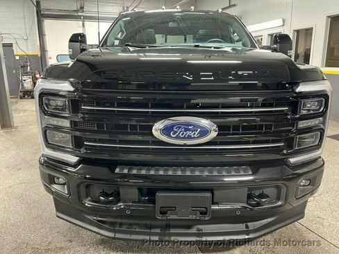 Used 2026 Ford F250 Platinum w/ FX4 Off-Road Package image 11
