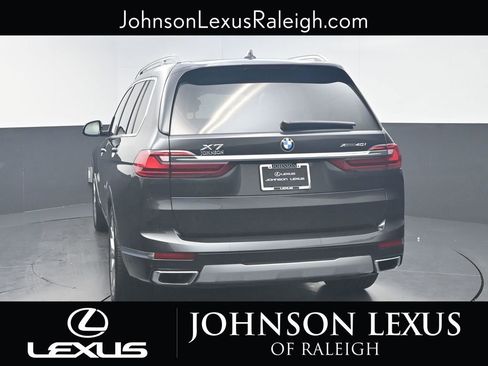 Used 2022 BMW X7 xDrive40i w/ Executive Package image 8