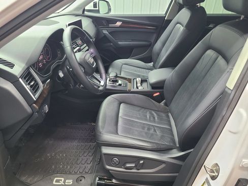 Used 2018 Audi Q5 2.0T Premium Plus w/ Premium Plus Package AWD/4WD image 24