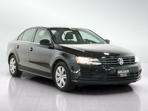 Used 2017 Volkswagen Jetta S w/ Jetta S Cold Weather Package FWD image 7