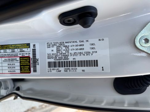 New 2026 Toyota Sequoia SR5 AWD/4WD image 25