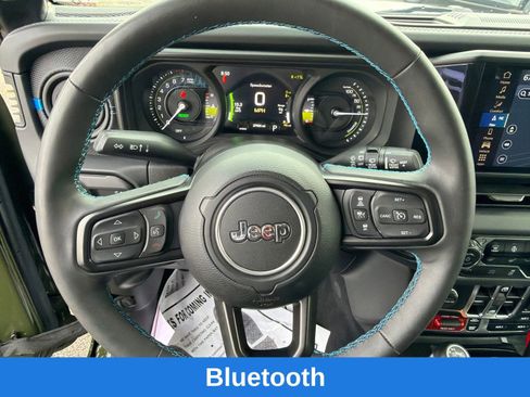 Used 2024 Jeep Wrangler Unlimited Rubicon 4xe w/ Technology Group AWD/4WD image 13