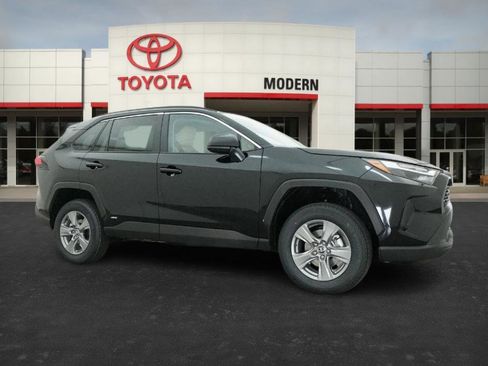 New 2025 Toyota RAV4 LE image 28