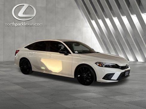 Used 2024 Honda Civic Sport image 5