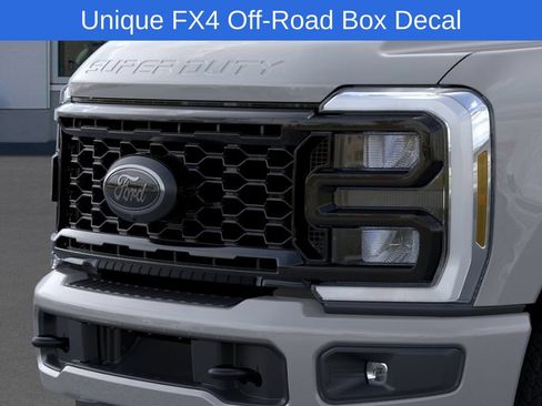 New 2026 Ford F250 Lariat w/ Black Appearance Package AWD/4WD image 17