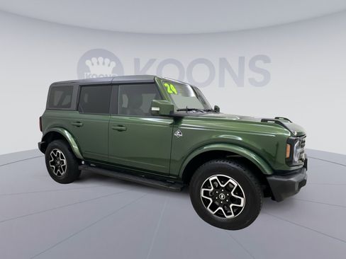 Used 2024 Ford Bronco Outer Banks image 7