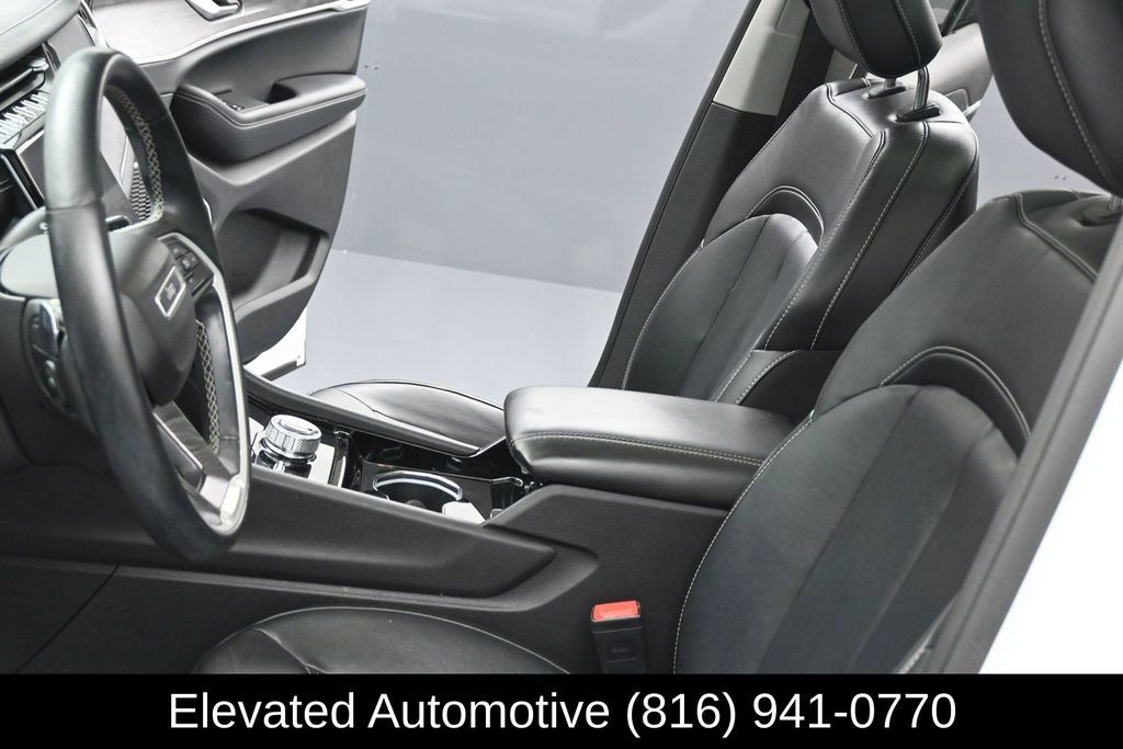 Used 2021 Jeep Grand Cherokee L Limited AWD/4WD image 18