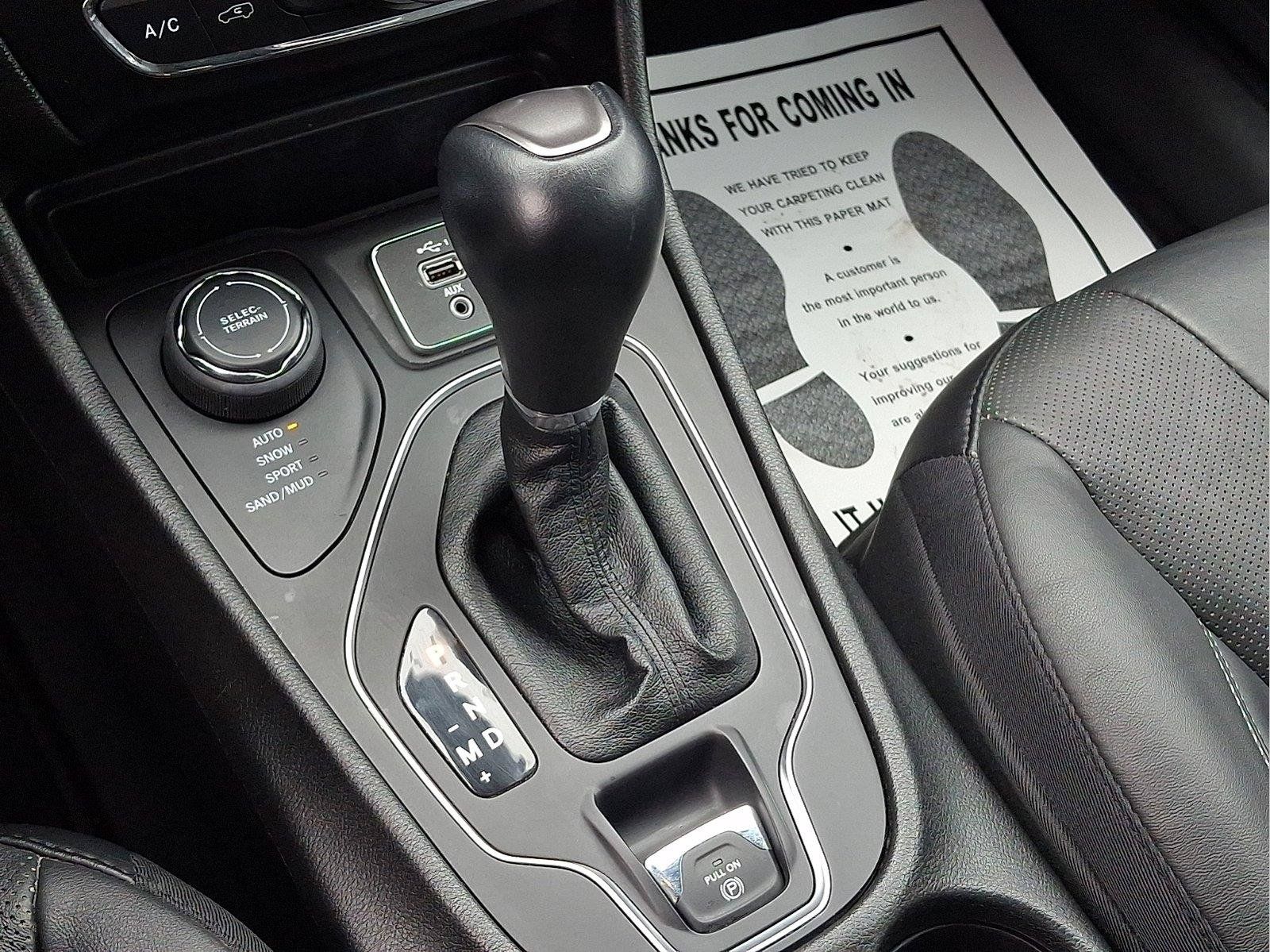 Used 2021 Jeep Cherokee Latitude Lux AWD/4WD image 13