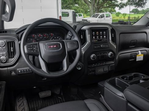 New 2024 GMC Sierra 3500 Pro w/ Convenience Package image 15