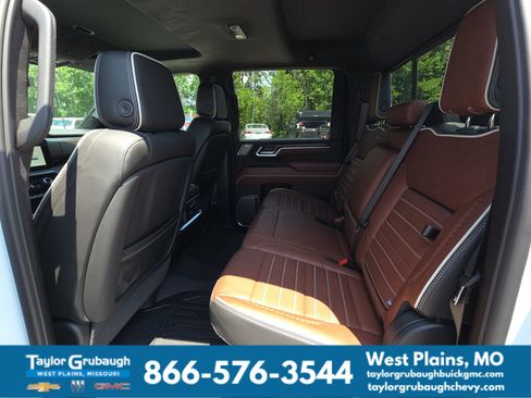 Used 2026 GMC Sierra 3500 Denali Ultimate AWD/4WD image 35