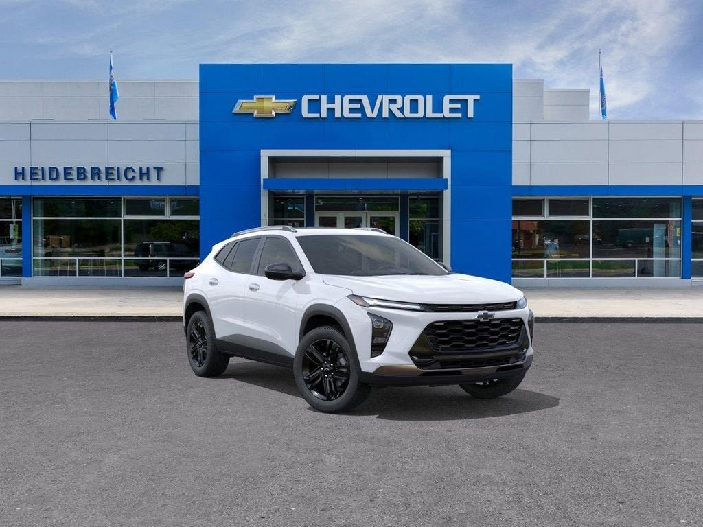 New 2026 Chevrolet Trax ACTIV w/ Sunroof Package FWD image 1