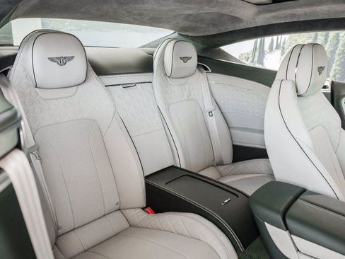 Used 2021 Bentley Continental GT image 18