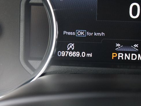 Used 2017 Ford F150 Platinum w/ Equipment Group 701A Luxury image 17