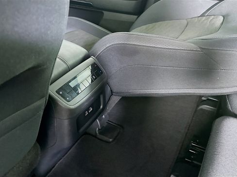 Used 2025 Nissan Pathfinder SV FWD image 26