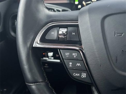 Used 2023 Lincoln Nautilus Reserve w/ Equipment Group 201A image 28