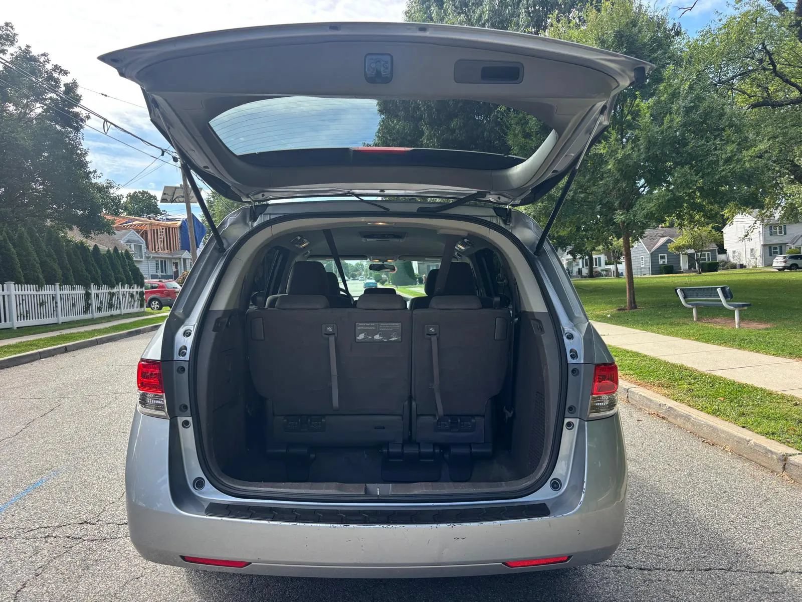 Used 2016 Honda Odyssey SE image 5