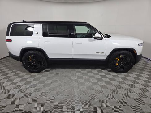 Used 2024 Rivian R1S Adventure image 6