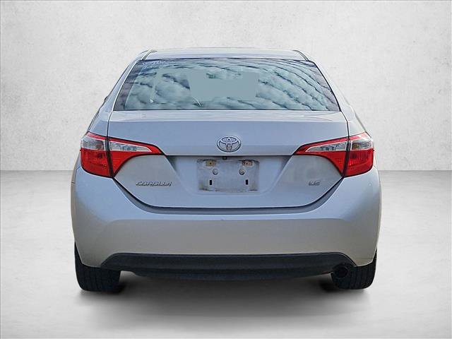 Used 2016 Toyota Corolla LE FWD image 7