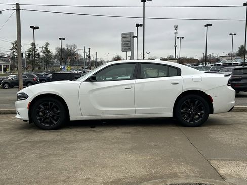 Used 2023 Dodge Charger SXT w/ Blacktop Package image 9