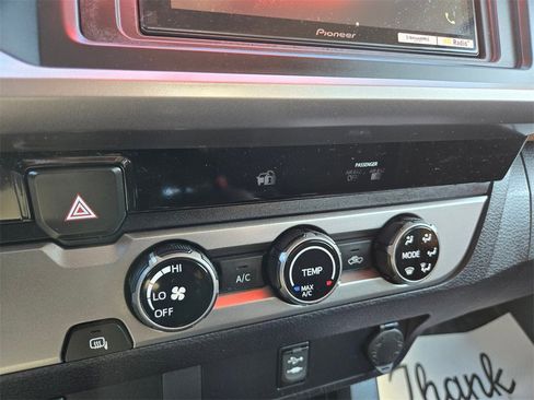 Used 2017 Toyota Tacoma 2WD Double Cab image 16